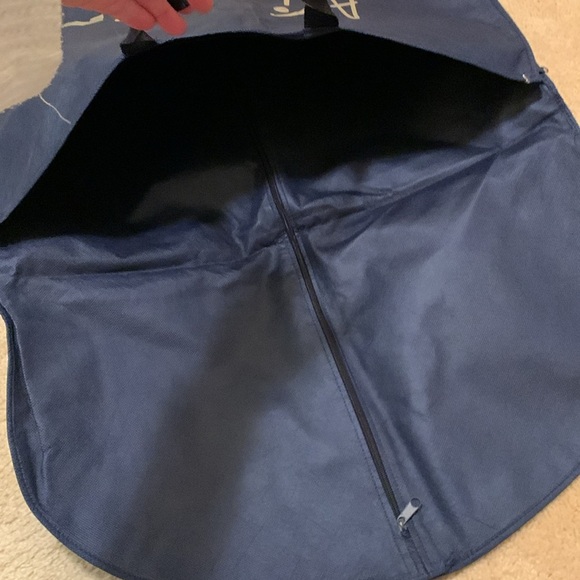 Avi Rossini Garment Bag NWOT - Picture 6 of 8